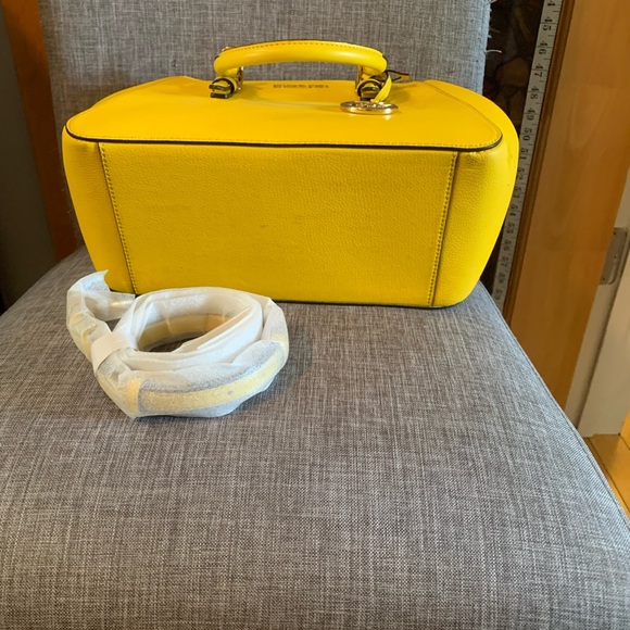 Yellow Michael Kors purse. - Picture 8 of 10